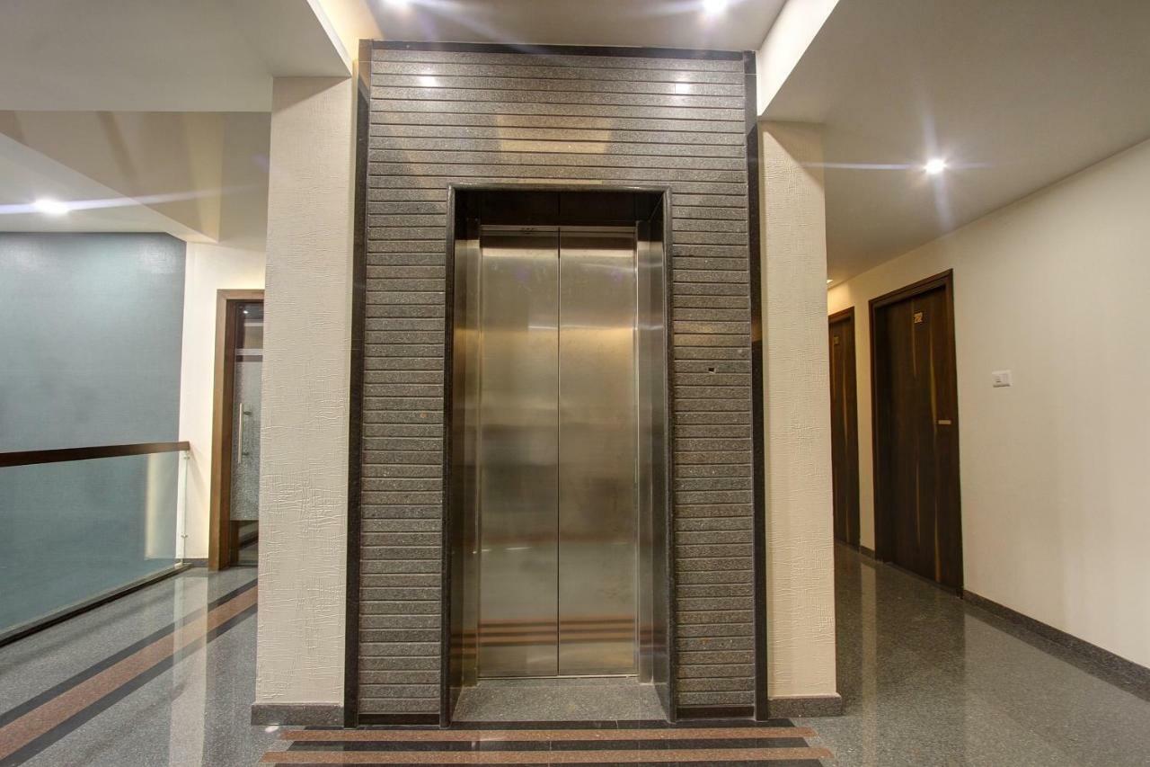 Oyo 39568 Alekha Gateway Hotel Sirsi Exterior photo